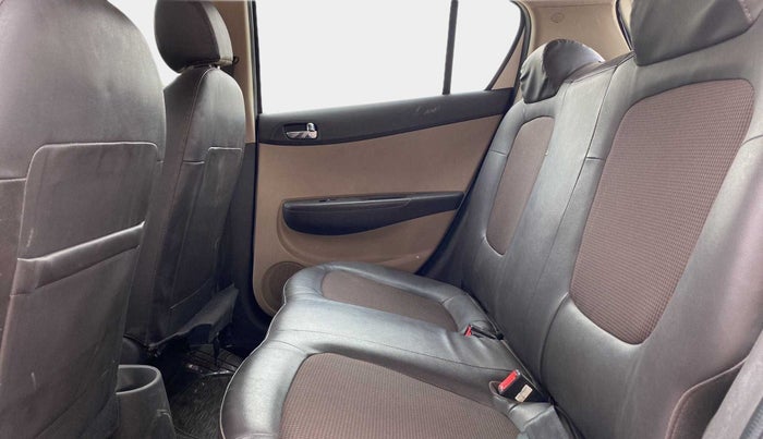 2012 Hyundai i20 MAGNA 1.2, Petrol, Manual, 78,171 km, Right Side Rear Door Cabin