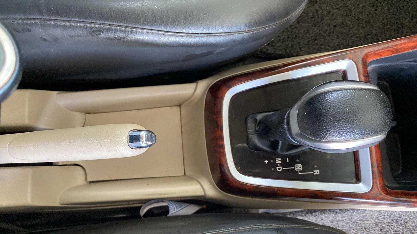 2019 Maruti Dzire VXI AMT, Petrol, Automatic, 56,964 km, Gear Lever
