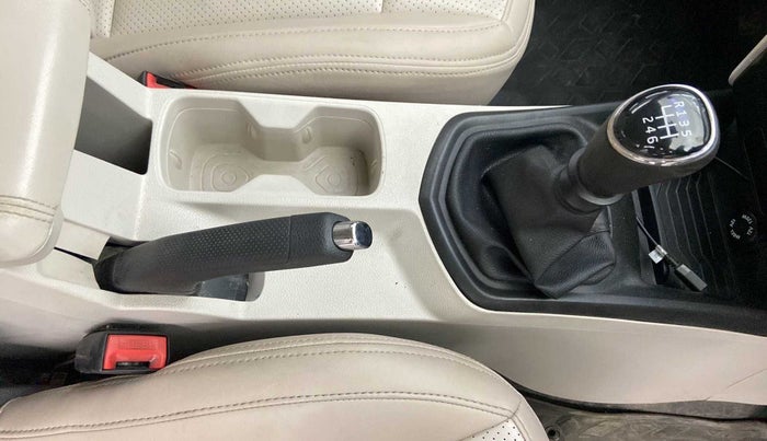 2020 Mahindra XUV300 W4 1.2 PETROL, Petrol, Manual, 33,648 km, Gear Lever