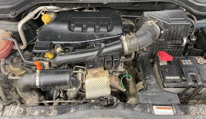 2020 Mahindra XUV300 W4 1.2 PETROL, Petrol, Manual, 33,648 km, Open Bonet