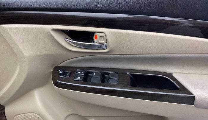 2017 Maruti Ciaz ZETA 1.4  AT PETROL, Petrol, Automatic, 85,351 km, Driver Side Door Panels Control