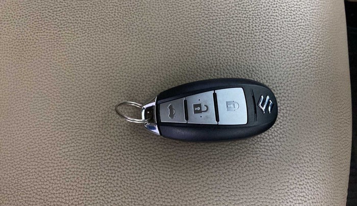 2017 Maruti Ciaz ZETA 1.4  AT PETROL, Petrol, Automatic, 85,351 km, Key Close Up