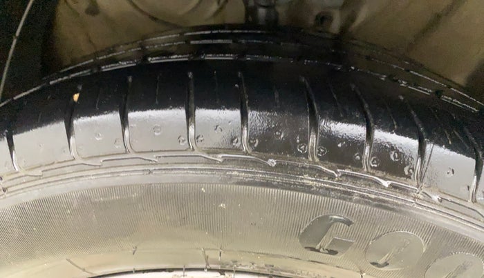2019 KIA SELTOS HTX 1.5 DIESEL, Diesel, Manual, 1,26,862 km, Right Front Tyre Tread