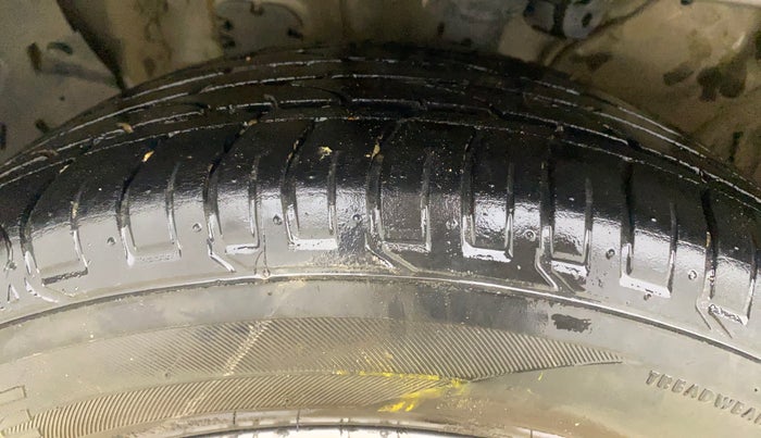 2019 KIA SELTOS HTX 1.5 DIESEL, Diesel, Manual, 1,26,862 km, Left Front Tyre Tread