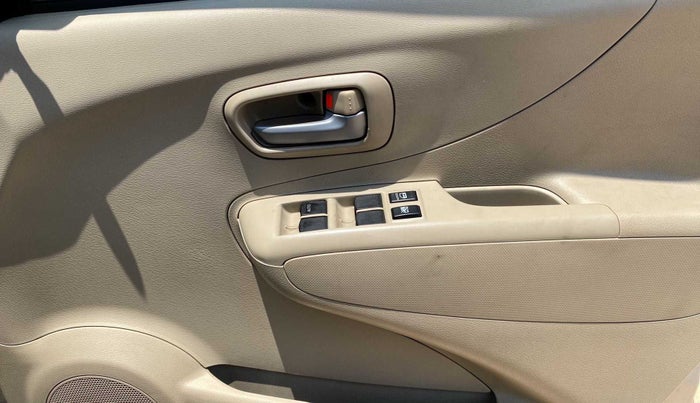 2012 Maruti A Star VXI (ABS) AT, Petrol, Automatic, 26,881 km, Driver Side Door Panels Control