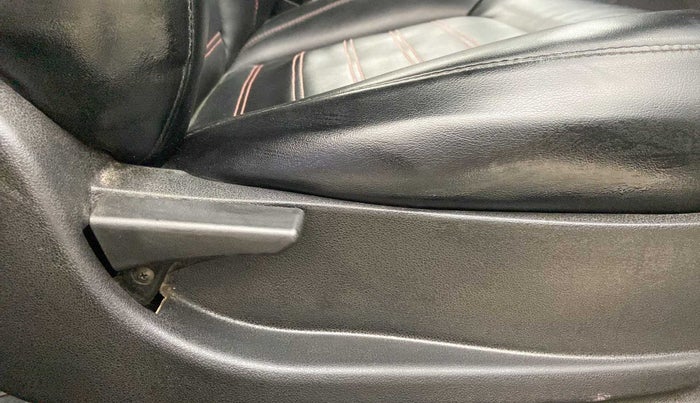 2019 Tata NEXON XM DIESEL, Diesel, Manual, 68,574 km, Driver Side Adjustment Panel
