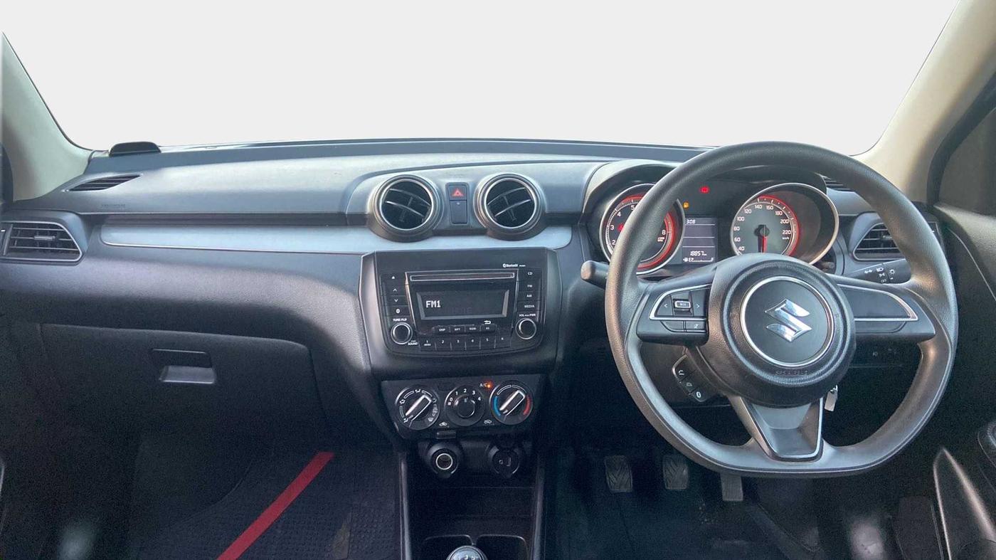 2019 Maruti Swift VXI, Petrol, Manual, 18,853 km, Dashboard
