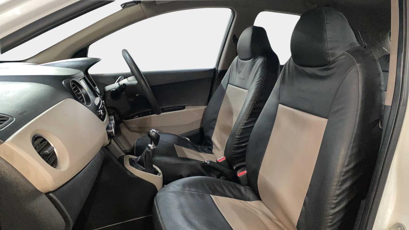 2019 Hyundai Grand i10 SPORTZ 1.2 KAPPA VTVT, Petrol, Manual, 42,806 km, Right Side Front Door Cabin