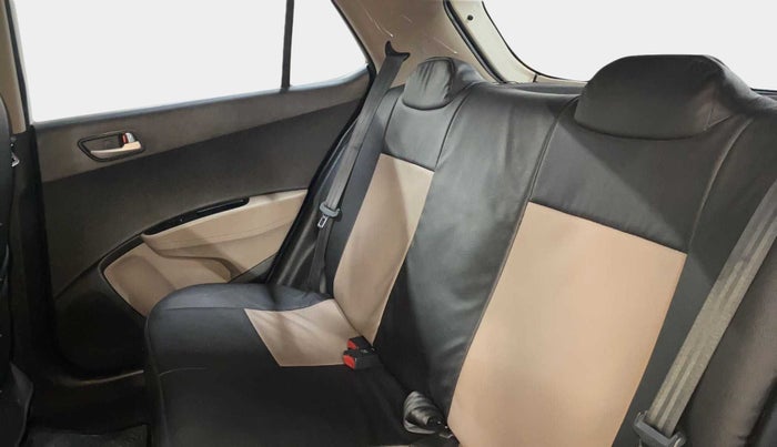 2019 Hyundai Grand i10 SPORTZ 1.2 KAPPA VTVT, Petrol, Manual, 42,806 km, Right Side Rear Door Cabin
