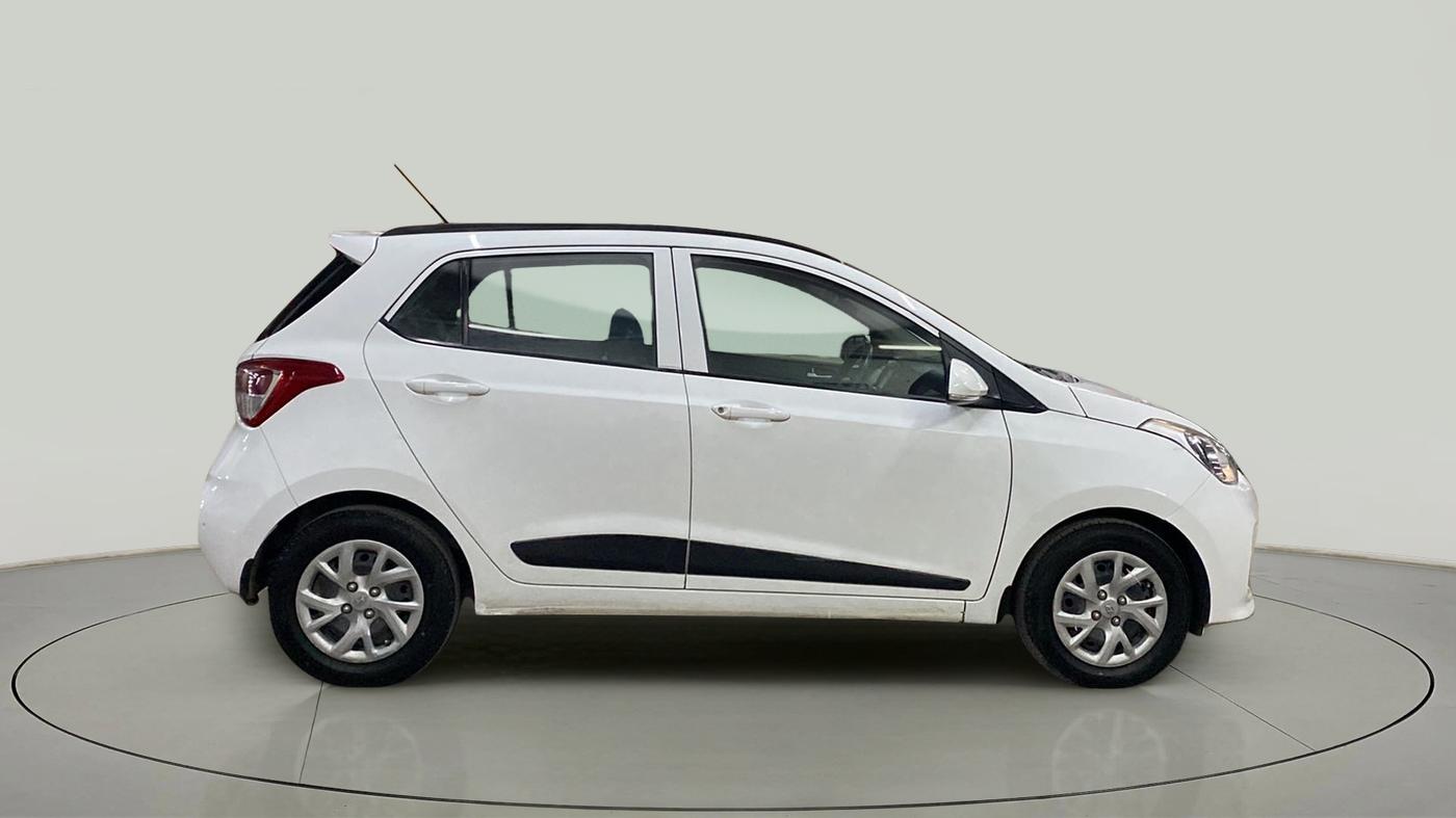 2019 Hyundai Grand i10 SPORTZ 1.2 KAPPA VTVT, Petrol, Manual, 42,806 km, Right Side View