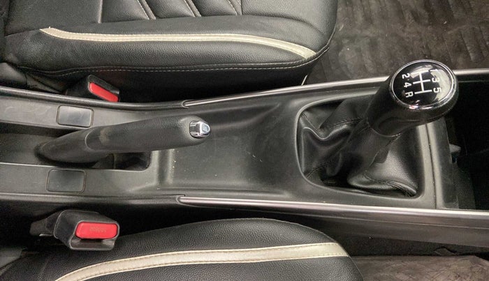 2019 Maruti Baleno ZETA PETROL 1.2, Petrol, Manual, 70,112 km, Gear Lever
