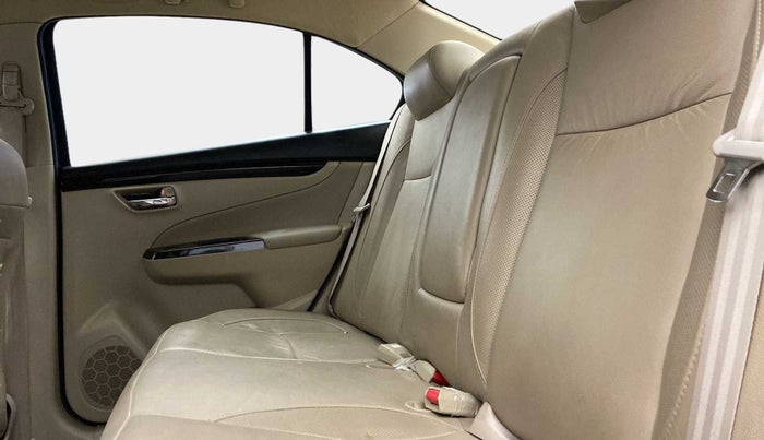 2017 Maruti Ciaz ALPHA 1.4 PETROL, Petrol, Manual, 17,600 km, Right Side Rear Door Cabin