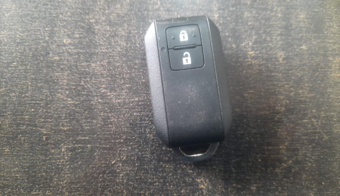 2023 Maruti BREZZA ZXI SMART HYBRID , CNG, Manual, 12,891 km, Key Close Up