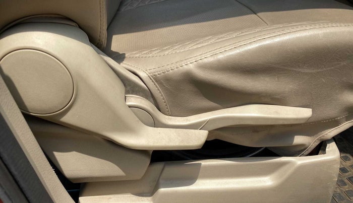 2020 Maruti Ertiga ZXI AT SHVS, Petrol, Automatic, 49,590 km, Driver Side Adjustment Panel