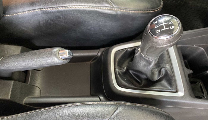 2018 Maruti Swift ZXI PLUS, Petrol, Manual, 77,158 km, Gear Lever