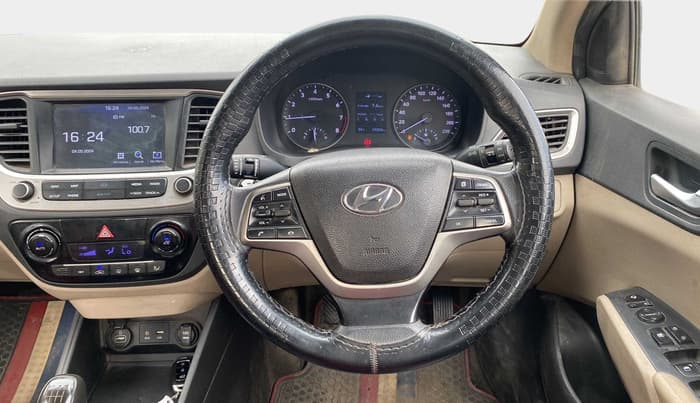 2019 Hyundai Verna 1.6 VTVT SX, Petrol, Manual, 69,173 km, Steering Wheel Close Up