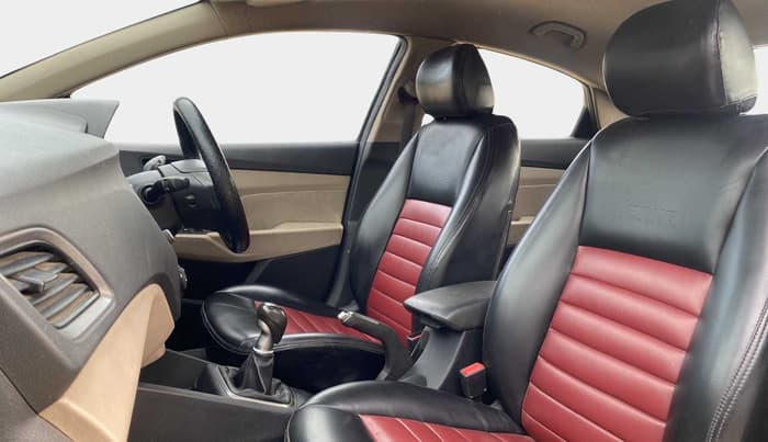 2019 Hyundai Verna 1.6 VTVT SX, Petrol, Manual, 69,173 km, Right Side Front Door Cabin