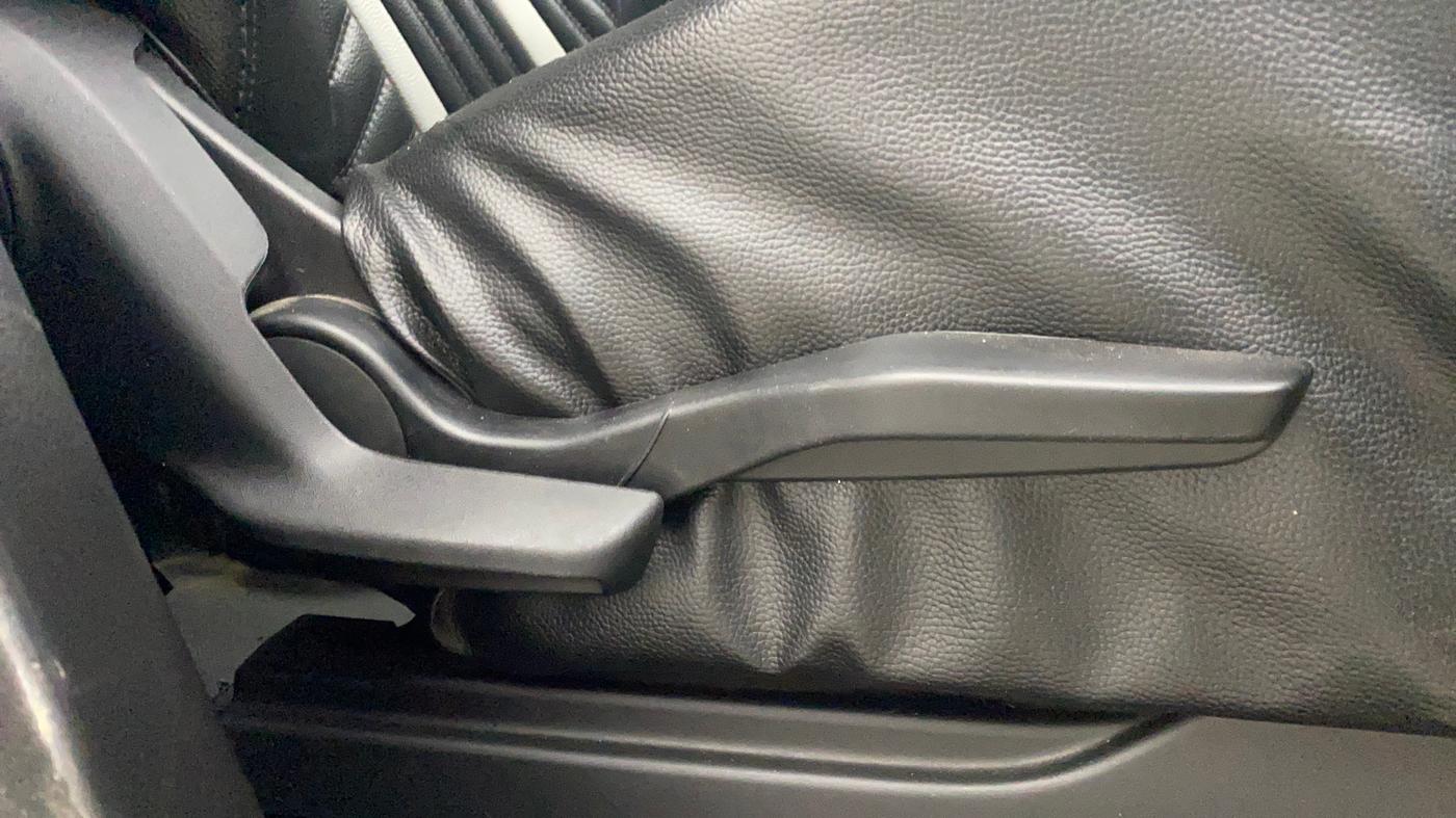 2020 Maruti IGNIS ALPHA 1.2 AMT, Petrol, Automatic, 30,440 km, Driver Side Adjustment Panel