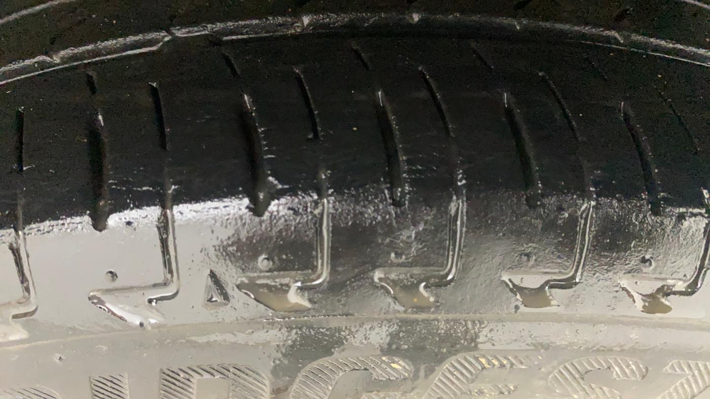 2020 Maruti IGNIS ALPHA 1.2 AMT, Petrol, Automatic, 30,440 km, Left Rear Tyre Tread