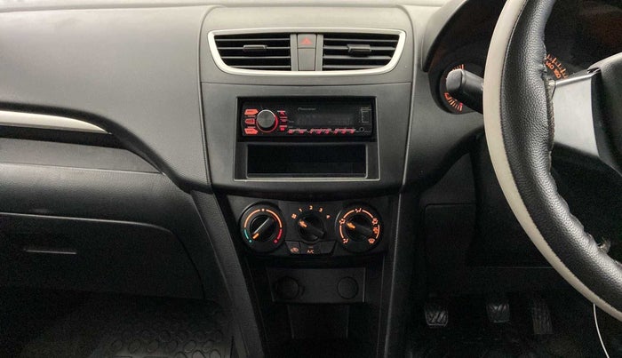 2017 Maruti Swift LXI (O), Petrol, Manual, 44,685 km, Air Conditioner