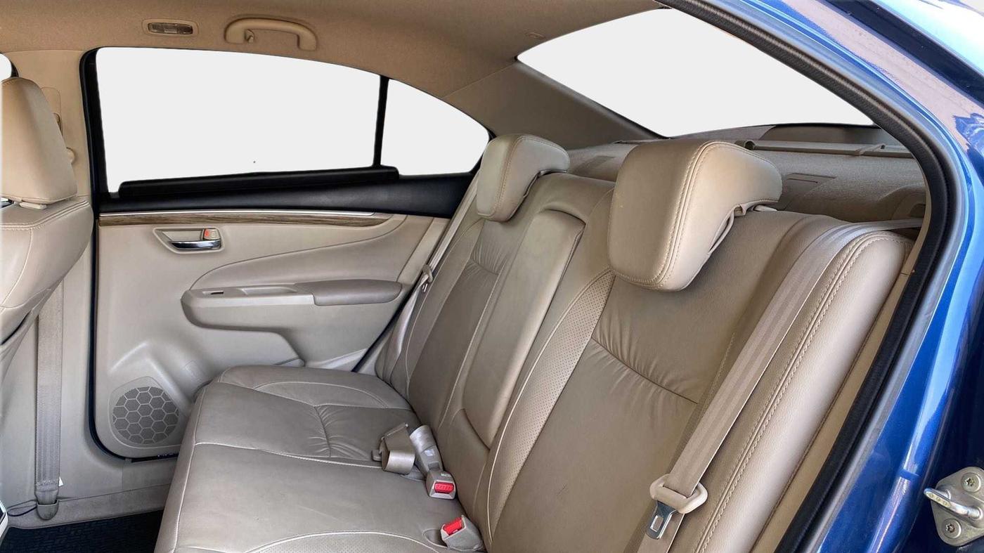 2021 Maruti Ciaz ALPHA 1.5 SHVS PETROL, Petrol, Manual, 45,342 km, Right Side Rear Door Cabin