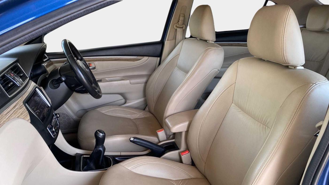 2021 Maruti Ciaz ALPHA 1.5 SHVS PETROL, Petrol, Manual, 45,342 km, Right Side Front Door Cabin