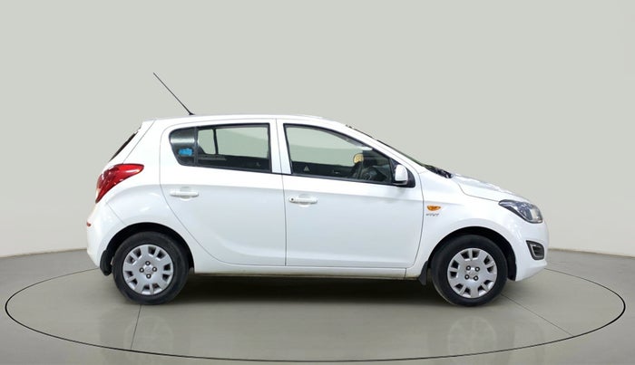 2013 Hyundai i20 MAGNA 1.2, Petrol, Manual, 32,553 km, Right Side View