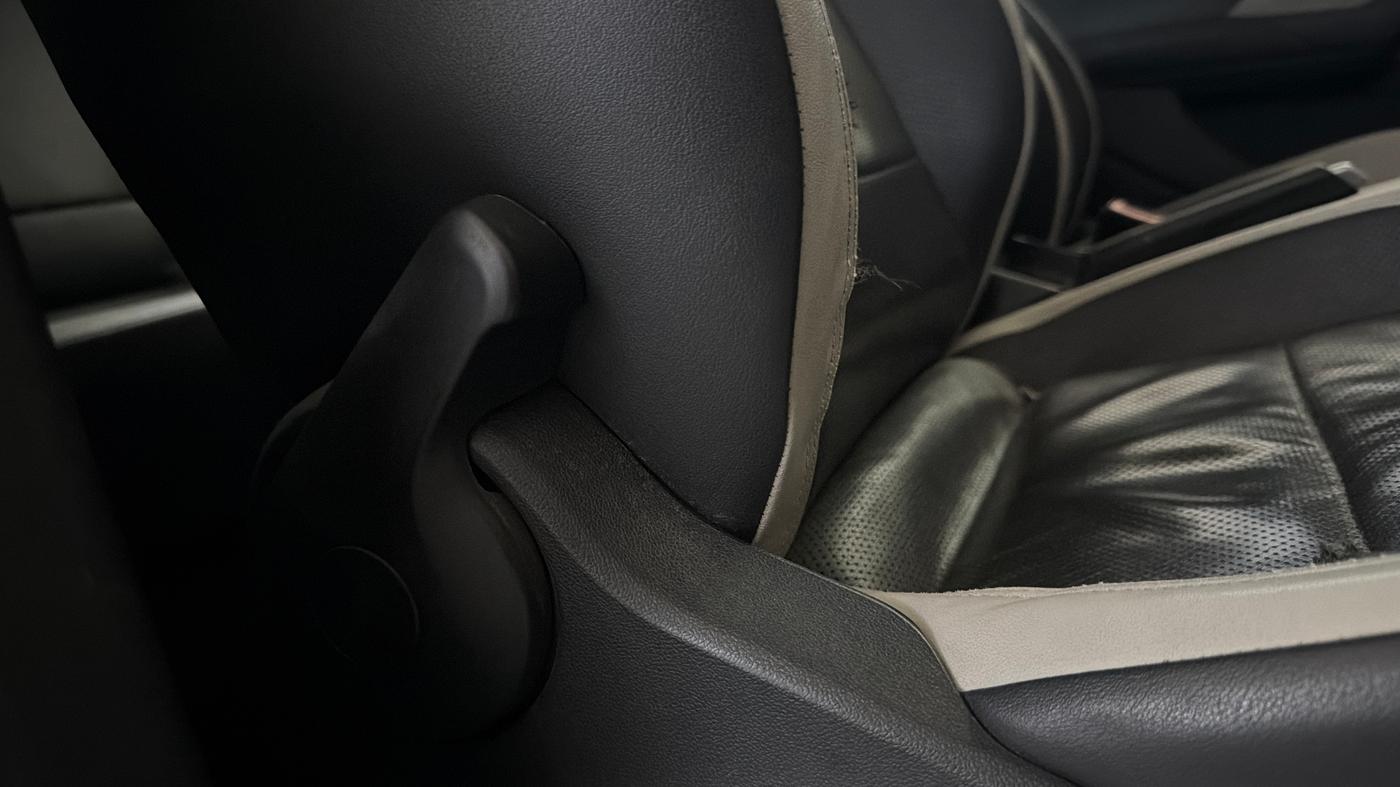 2021 Volkswagen TAIGUN TOPLINE 1.0 TSI AT, Petrol, Automatic, 87,210 km, Driver Side Adjustment Panel