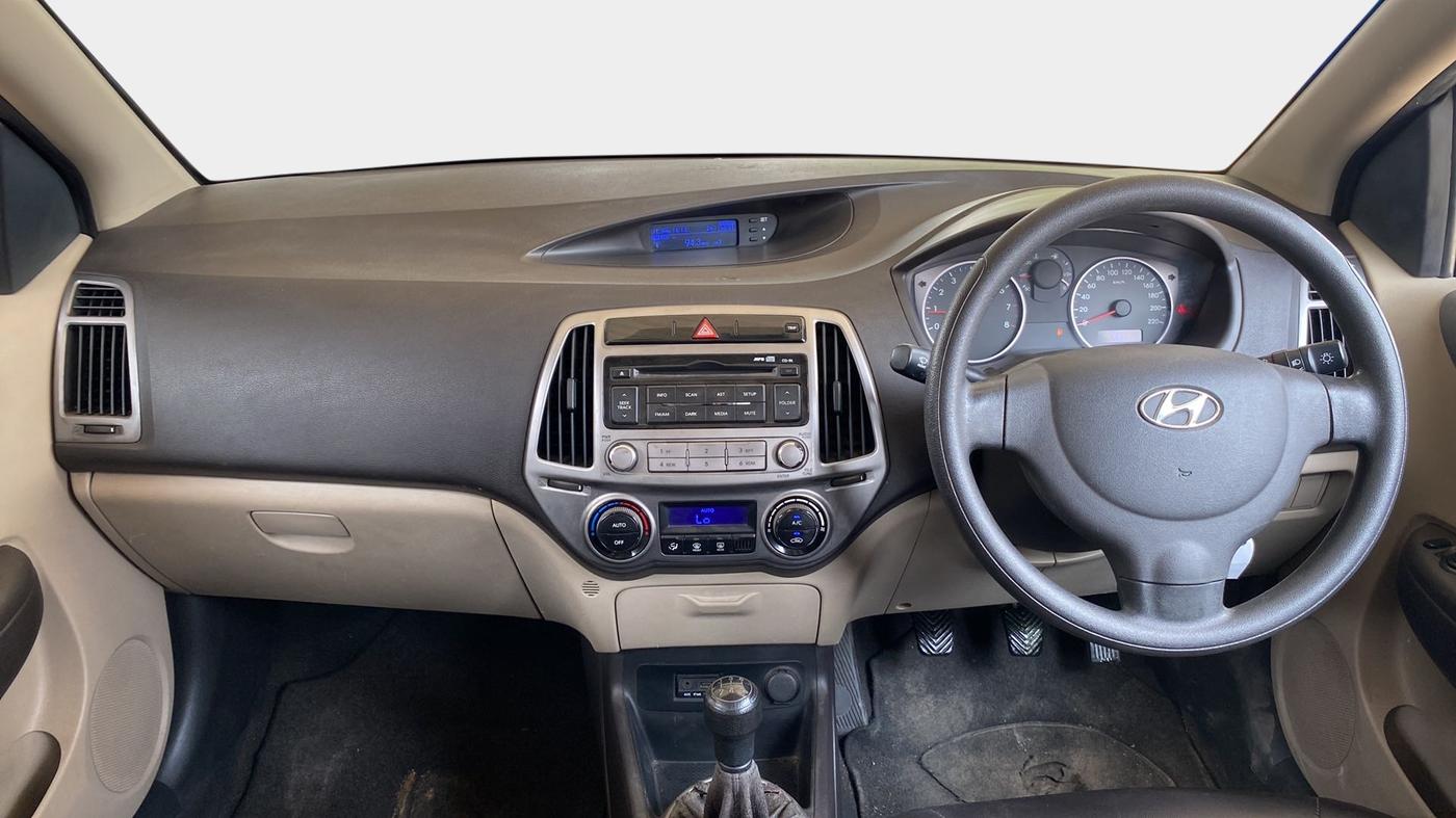 2013 Hyundai i20 MAGNA 1.2, Petrol, Manual, 59,232 km, Dashboard