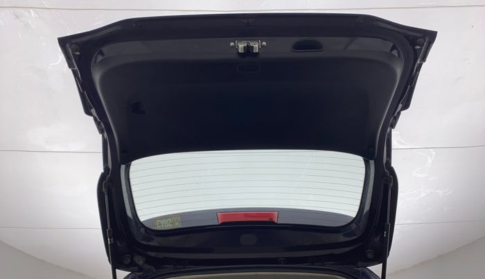 2022 KIA CARENS LUXURY PLUS 1.4 PETROL 6 STR, Petrol, Manual, 12,669 km, Boot Door Open