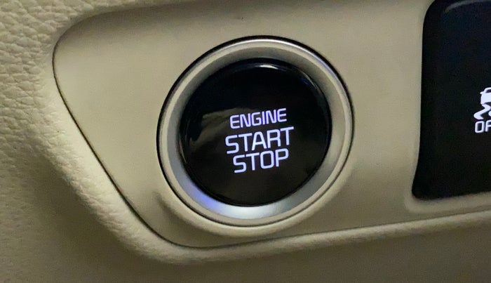 2022 KIA CARENS LUXURY PLUS 1.4 PETROL 6 STR, Petrol, Manual, 12,669 km, Keyless Start/ Stop Button