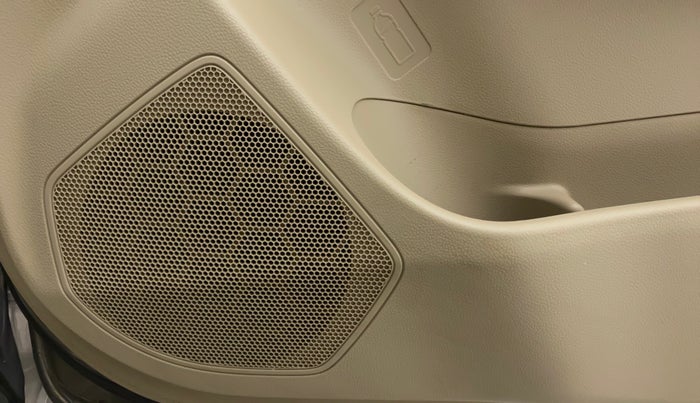 2022 Maruti Dzire VXI CNG, CNG, Manual, 39,661 km, Speaker