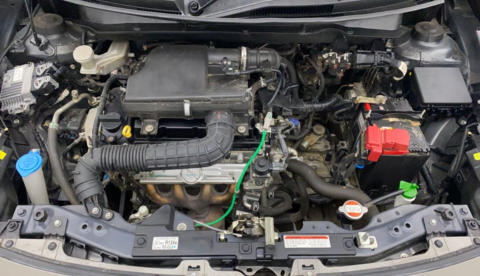 2022 Maruti Dzire VXI CNG, CNG, Manual, 39,661 km, Open Bonet