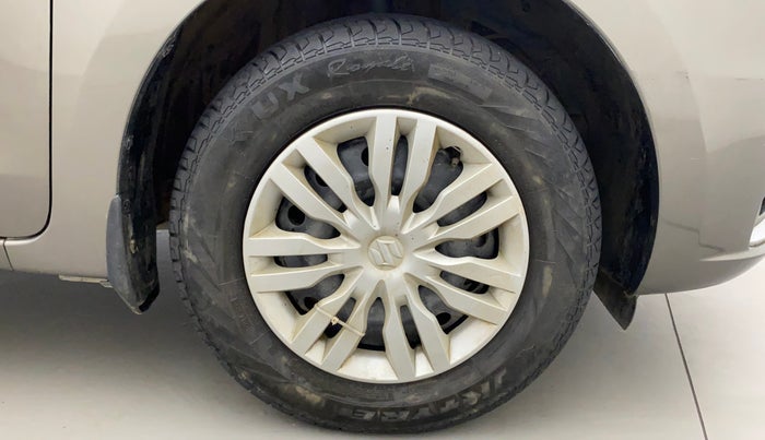 2022 Maruti Dzire VXI CNG, CNG, Manual, 39,661 km, Right Front Wheel