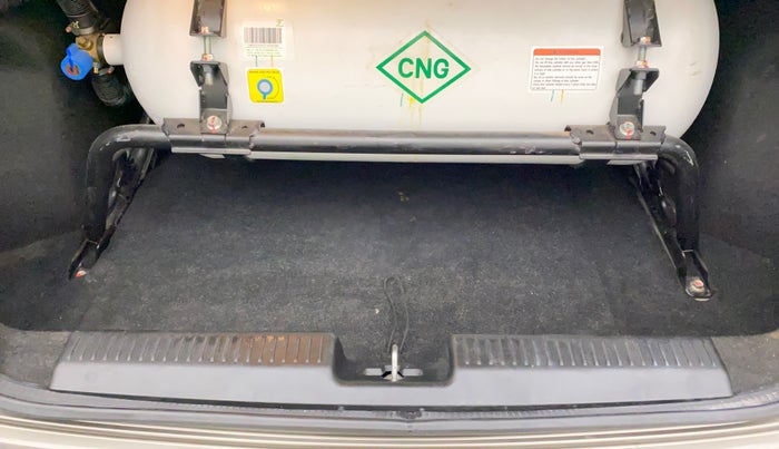 2022 Maruti Dzire VXI CNG, CNG, Manual, 39,661 km, Boot Inside