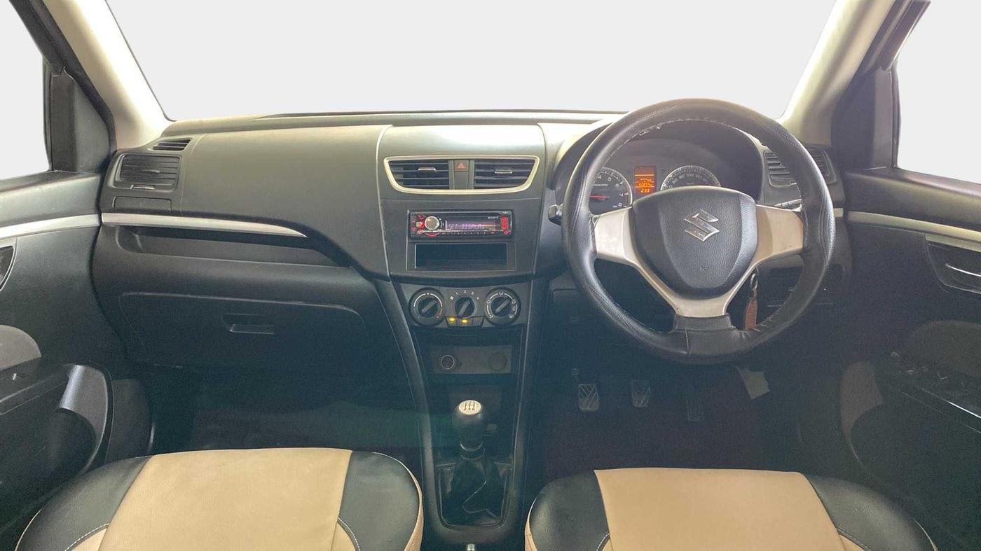 2014 Maruti Swift VXI, Petrol, Manual, 60,862 km, Dashboard