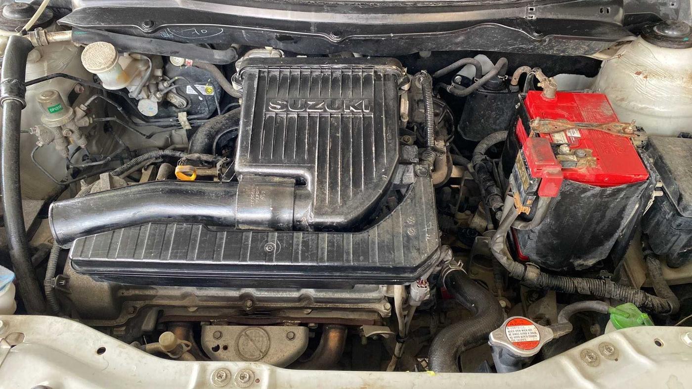 2014 Maruti Swift VXI, Petrol, Manual, 60,862 km, Open Bonet