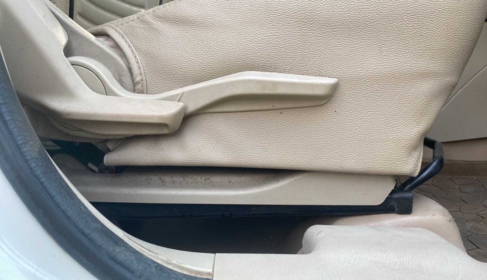 2019 Maruti Dzire VXI, Petrol, Manual, 59,029 km, Driver Side Adjustment Panel