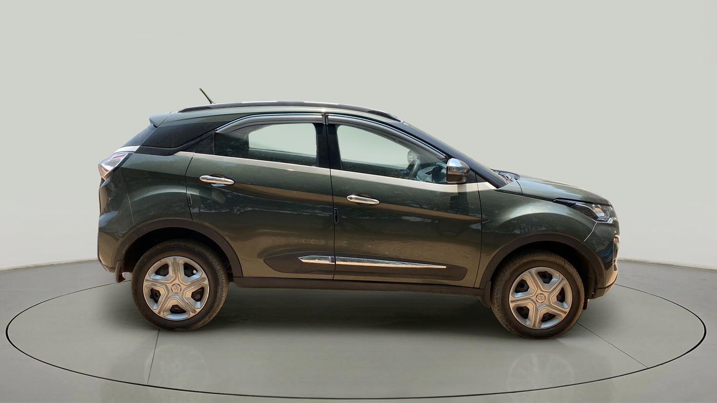 2022 Tata NEXON XM SUNROOF PETROL, Petrol, Manual, 51,710 km, Right Side View