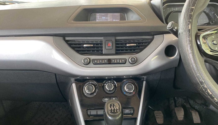 2022 Tata NEXON XM SUNROOF PETROL, Petrol, Manual, 51,710 km, Air Conditioner