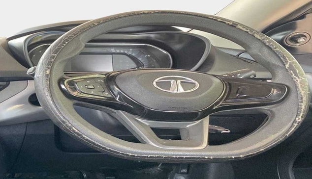 2022 Tata NEXON XM SUNROOF PETROL, Petrol, Manual, 51,710 km, Steering Wheel Close Up