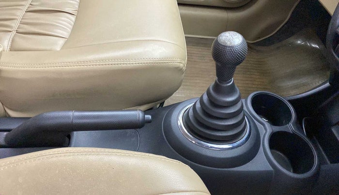 2013 Honda Brio S MT, Petrol, Manual, 44,781 km, Gear Lever