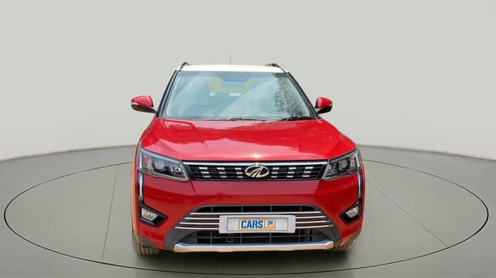 2021 Mahindra XUV300 W8(O) 1.2 PETROL DUAL TONE, Petrol, Manual, 22,527 km, Front