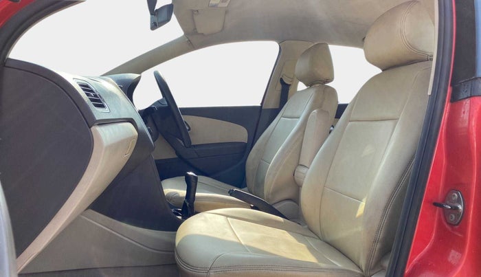 2010 Volkswagen Vento TRENDLINE 1.6, Petrol, Manual, 71,366 km, Right Side Front Door Cabin