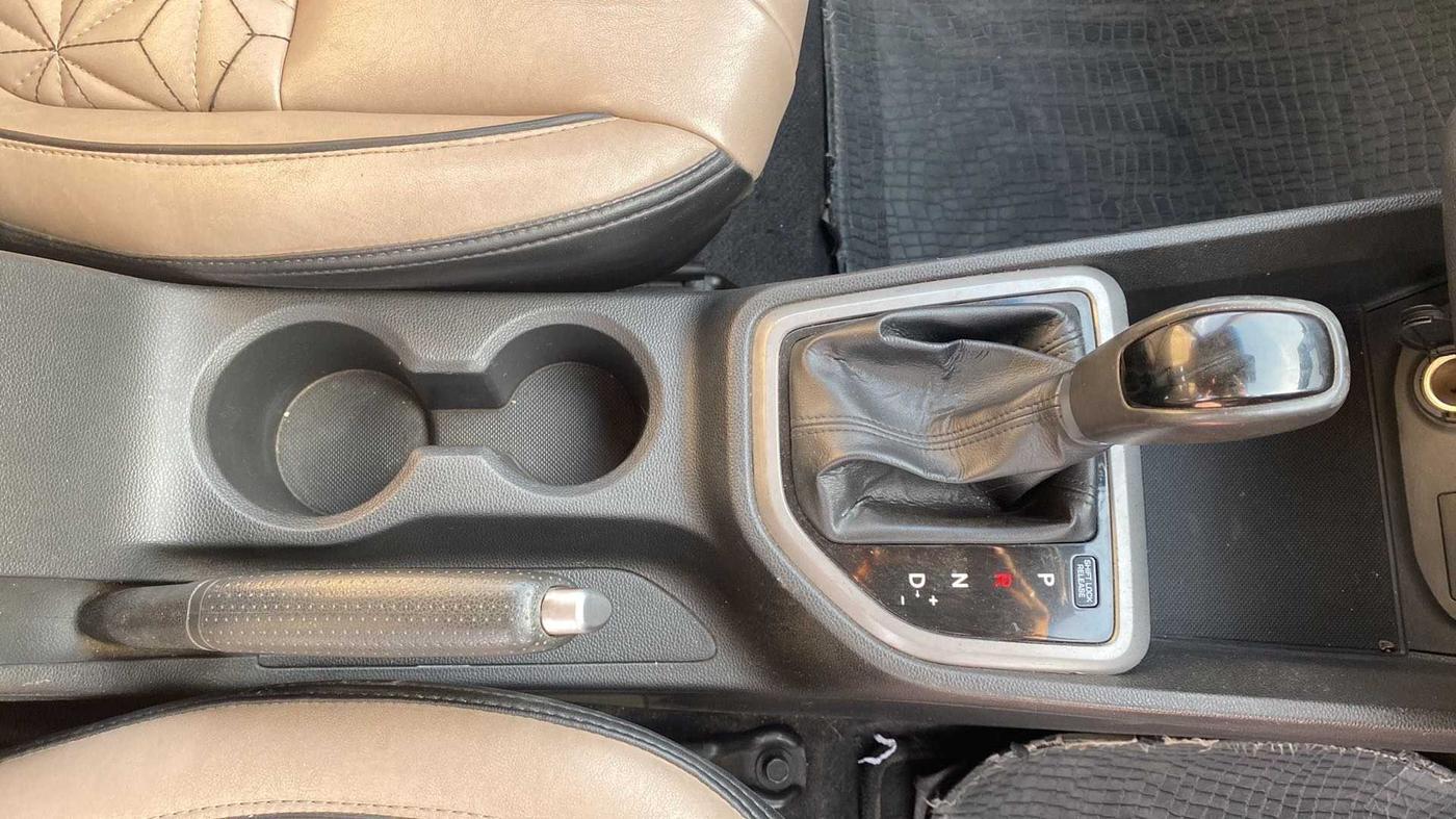 2016 Hyundai Creta SX PLUS AT 1.6 PETROL, Petrol, Automatic, 98,408 km, Gear Lever
