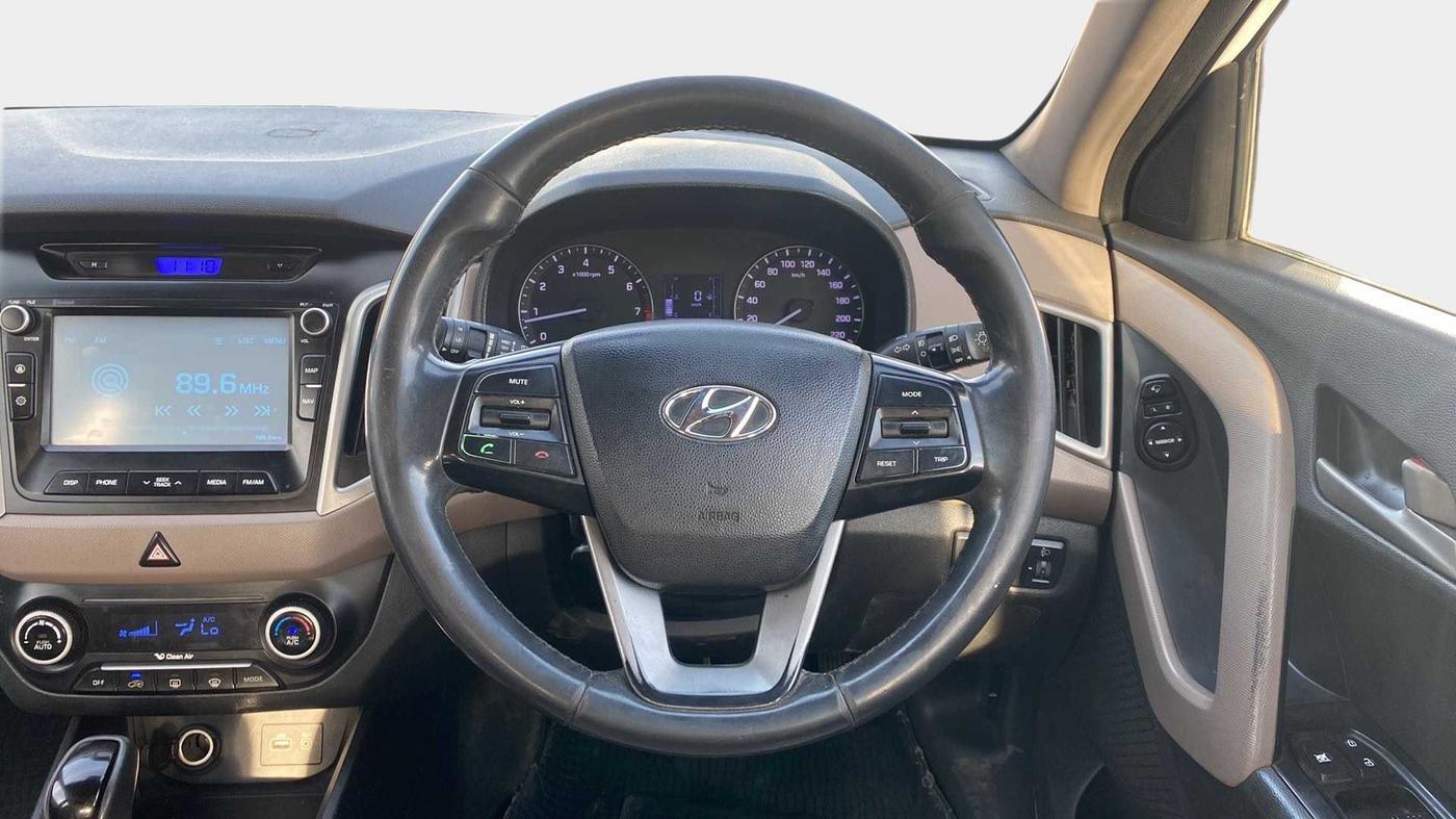 2016 Hyundai Creta SX PLUS AT 1.6 PETROL, Petrol, Automatic, 98,408 km, Steering Wheel Close Up