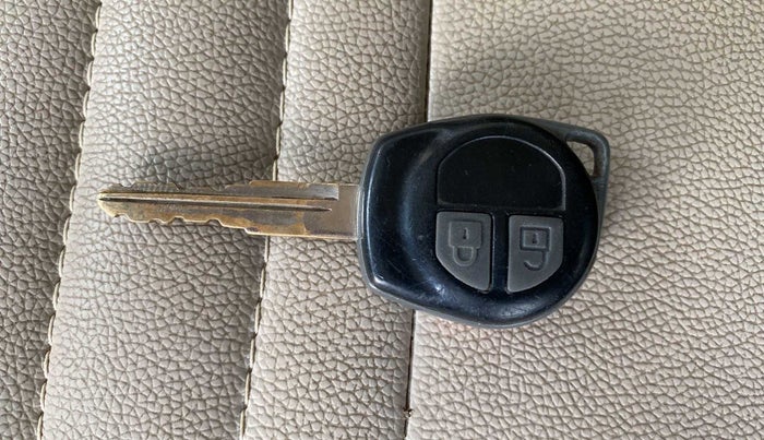 2015 Maruti Wagon R 1.0 VXI, Petrol, Manual, 90,358 km, Key Close Up