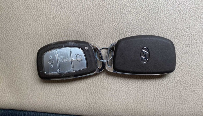 2020 Hyundai GRAND I10 NIOS ASTA AMT 1.2 KAPPA VTVT, Petrol, Automatic, 45,834 km, Key Close Up