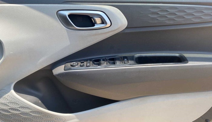 2020 Hyundai GRAND I10 NIOS ASTA AMT 1.2 KAPPA VTVT, Petrol, Automatic, 45,834 km, Driver Side Door Panels Control