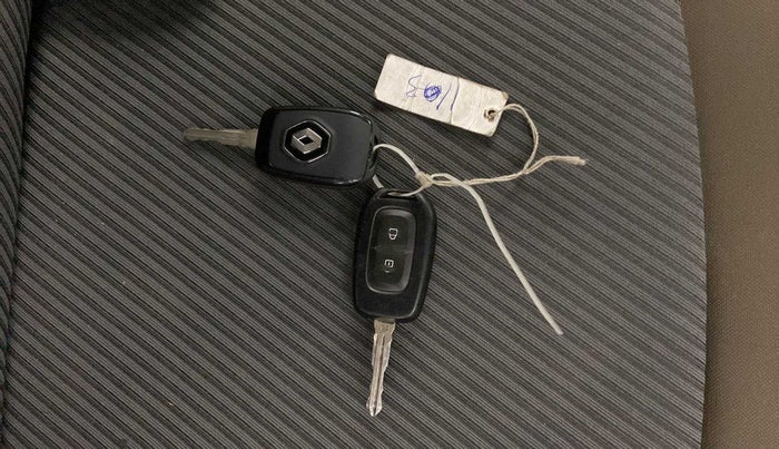 2019 Renault Duster 85 PS RXS MT DIESEL, Diesel, Manual, 51,029 km, Key Close Up